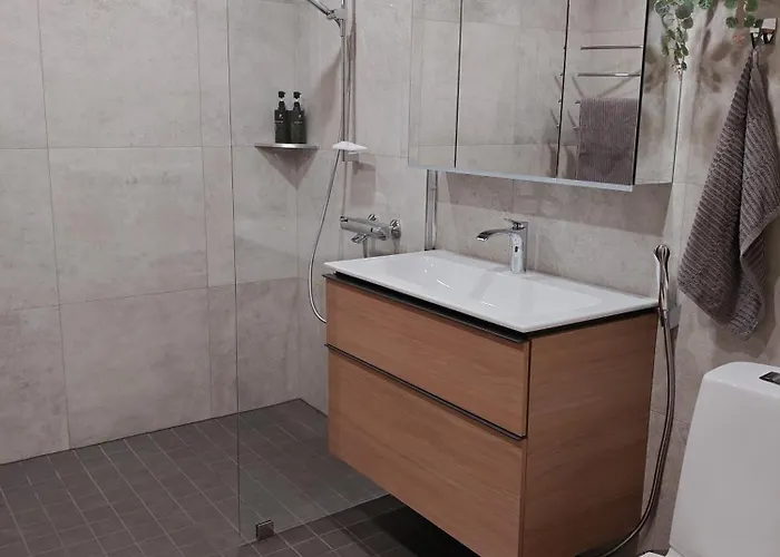 Spacious Surrounded By Arctic Nature Appartement